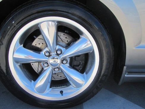 Used 2009 Ford Mustang GT Premium image 14