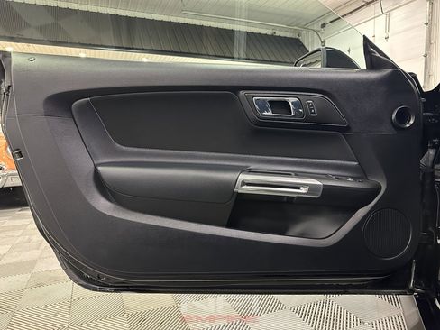 Used 2017 Ford Mustang GT w/ GT Performance Package image 30