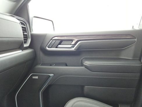 Certified 2024 Chevrolet Silverado 1500 LTZ w/ LTZ Convenience Package II image 42