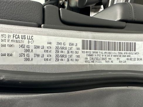 Used 2018 Jeep Grand Cherokee Limited AWD/4WD image 11