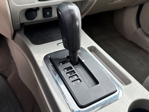 Used 2009 Ford Escape XLT image 24