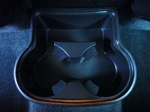 Used 2008 Pontiac Grand Prix SE image 13