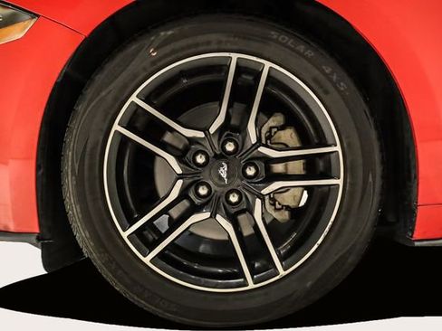 Used 2020 Ford Mustang Premium image 9