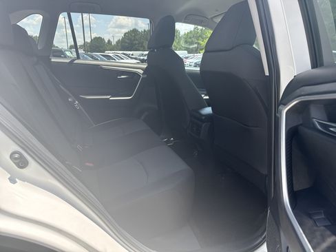 Used 2024 Toyota RAV4 XLE AWD/4WD image 16