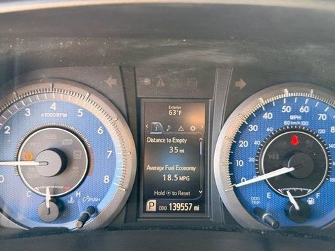 Used 2015 Toyota Sienna XLE image 13