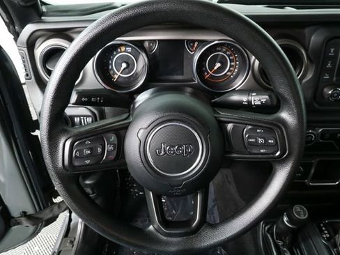 Used 2020 Jeep Wrangler Sport image 9