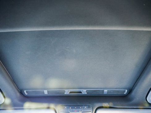 Used 2023 Mercedes-Benz GLC 300 4MATIC Coupe image 16