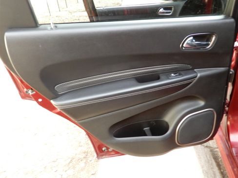 Used 2018 Dodge Durango SRT w/ SRT Interior Appearance Group image 21