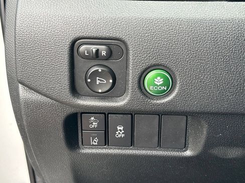 Used 2021 Honda Passport Sport image 17