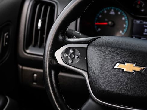 Used 2022 Chevrolet Colorado LT w/ LT Convenience Package image 13