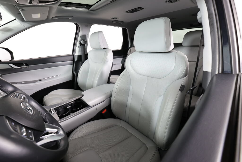 Used 2020 Hyundai Palisade SEL w/ Premium Package AWD/4WD image 11