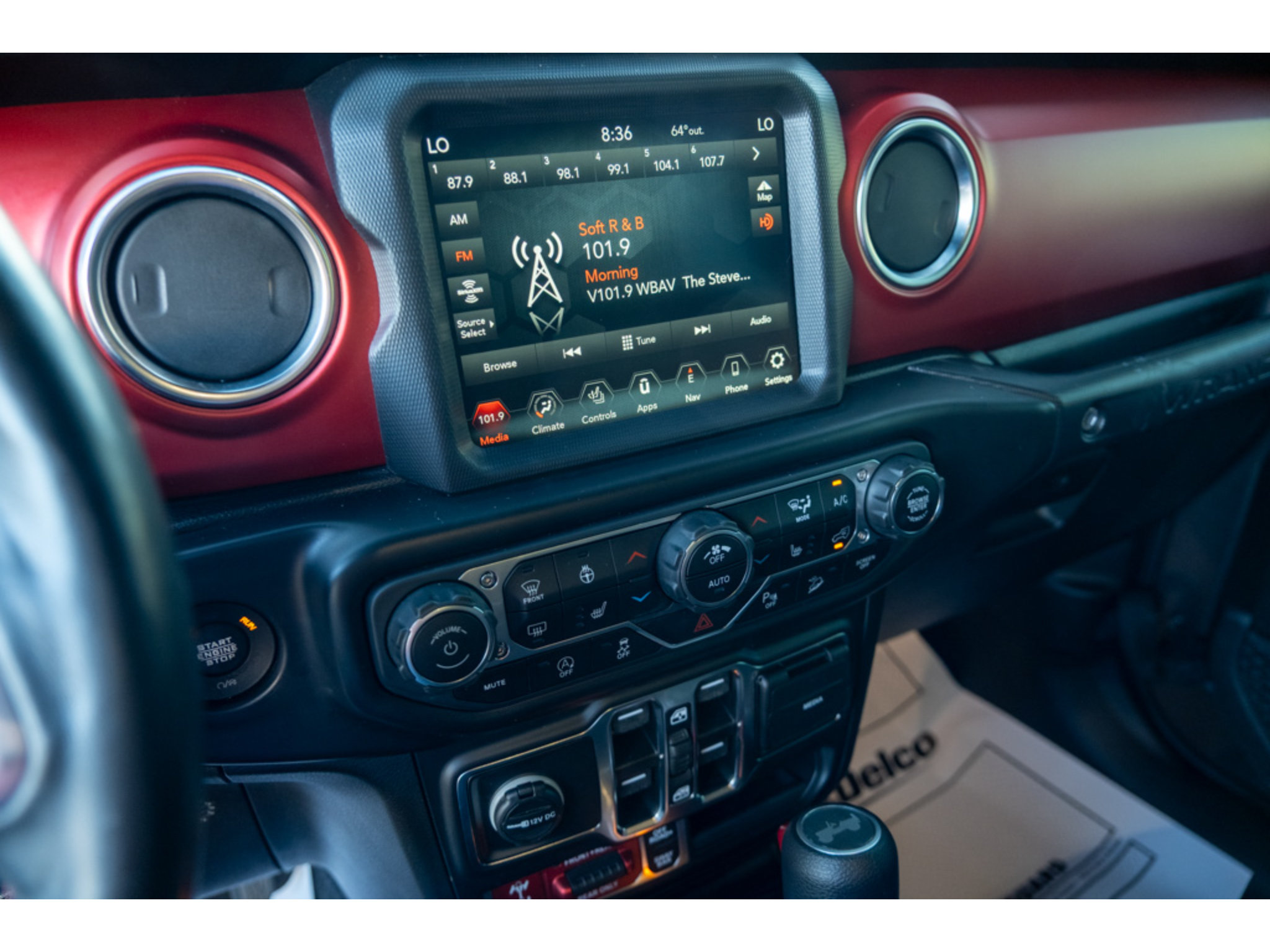 Used 2021 Jeep Wrangler Unlimited Rubicon AWD/4WD image 22