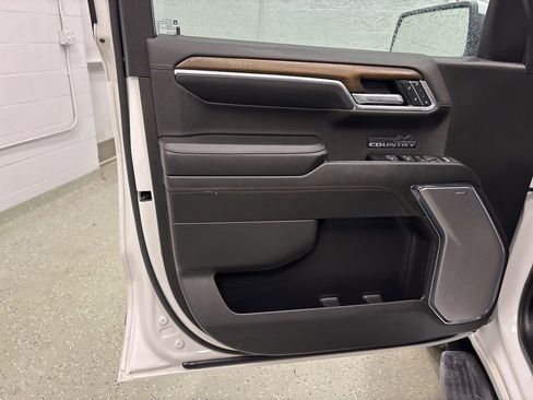 Used 2024 Chevrolet Silverado 1500 High Country w/ High Country Premium Package image 15