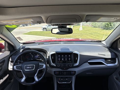 Used 2020 GMC Terrain SLT w/ Preferred Package AWD/4WD image 18