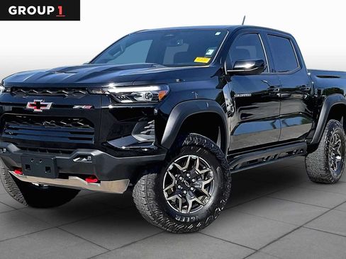 Used 2024 Chevrolet Colorado ZR2 w/ Technology Package AWD/4WD image 1