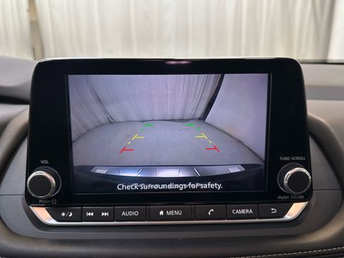 Certified 2025 Nissan Rogue SV image 16