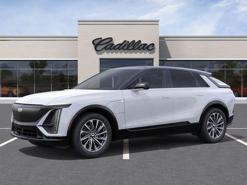 New 2027 Cadillac Lyriq Premium Sport AWD/4WD image 2