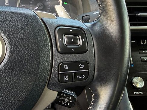 Used 2017 Lexus IS 200t RWD image 19