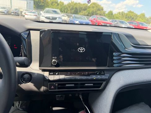 Used 2025 Toyota Camry LE w/ Convenience Package FWD image 8