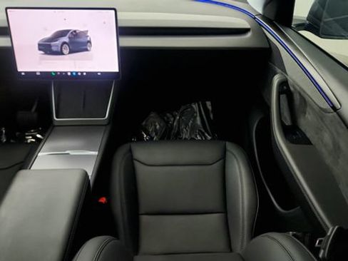 Used 2026 Tesla Model Y Long Range RWD image 67