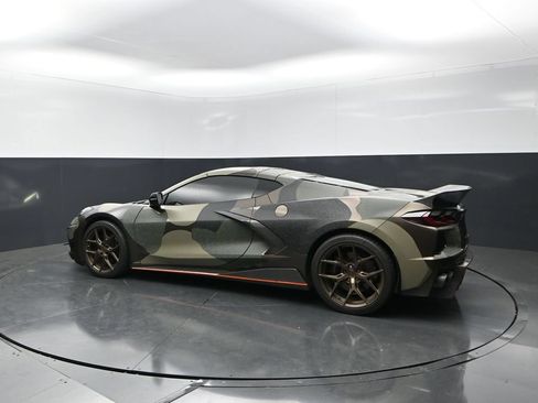 Used 2021 Chevrolet Corvette Stingray Preferred Cpe w/ Z51 Performance Package RWD image 3