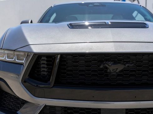 Used 2024 Ford Mustang GT RWD image 9