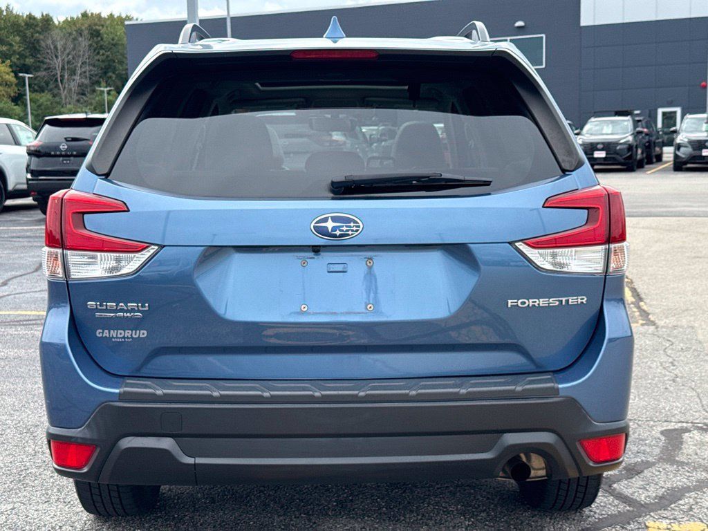 Used 2019 Subaru Forester Premium w/ Popular Package #1 AWD/4WD image 4