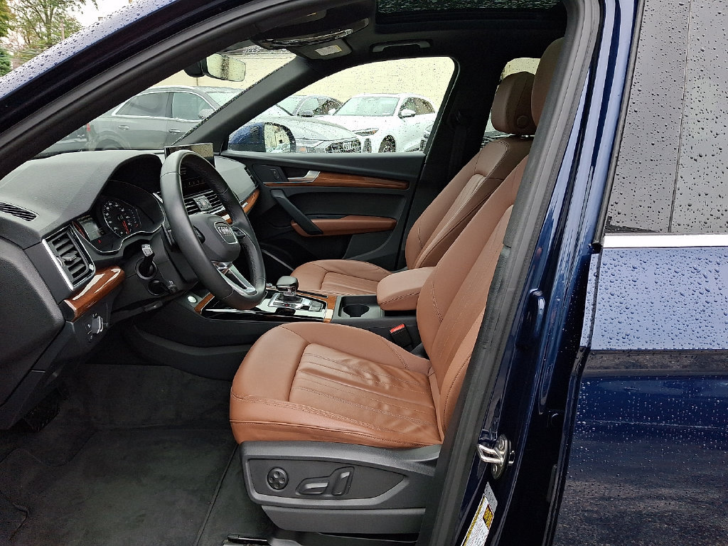 Certified 2023 Audi Q5 2.0T Premium w/ Convenience Package AWD/4WD image 14