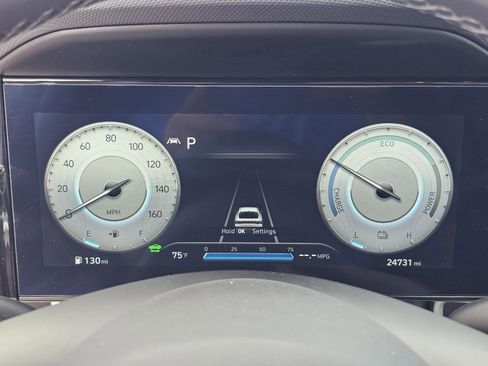 Used 2023 Hyundai Elantra Limited w/ Preferred Accessory Package image 22