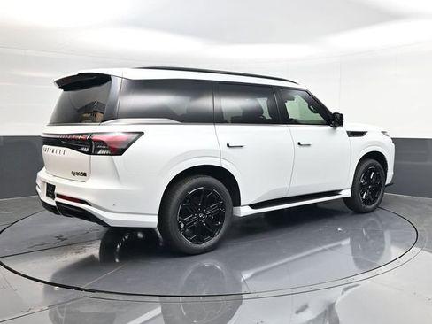 New 2026 INFINITI QX80 4WD image 3