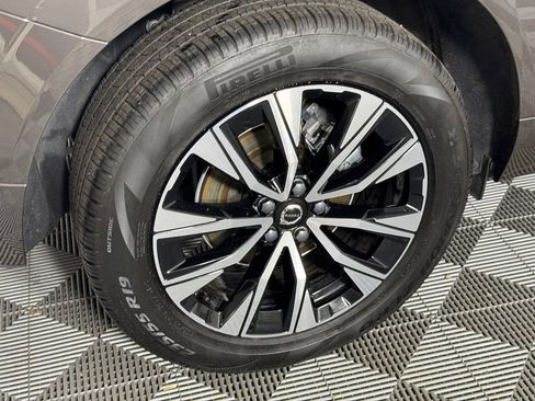 Certified 2025 Volvo XC60 B5 Core w/ Protection Package Premier AWD/4WD image 7