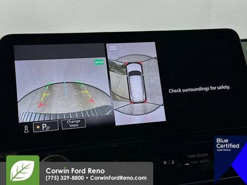 Used 2022 Nissan Armada SL w/ Captain's Chairs Package image 17