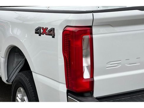 Used 2025 Ford F250 XLT image 27