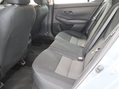 Used 2024 Nissan Sentra SV FWD image 9