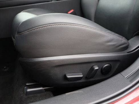 Used 2025 MAZDA MAZDA3 s FWD image 21