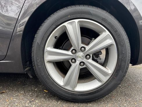 Used 2015 Chevrolet Cruze LT image 21