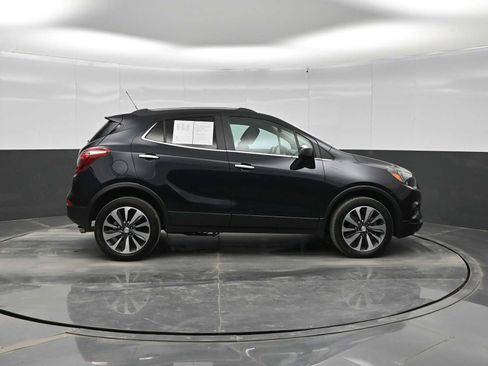 Used 2022 Buick Encore Preferred w/ Safety Package II AWD/4WD image 9