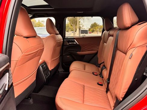 New 2026 Mitsubishi Outlander SEL FWD image 15