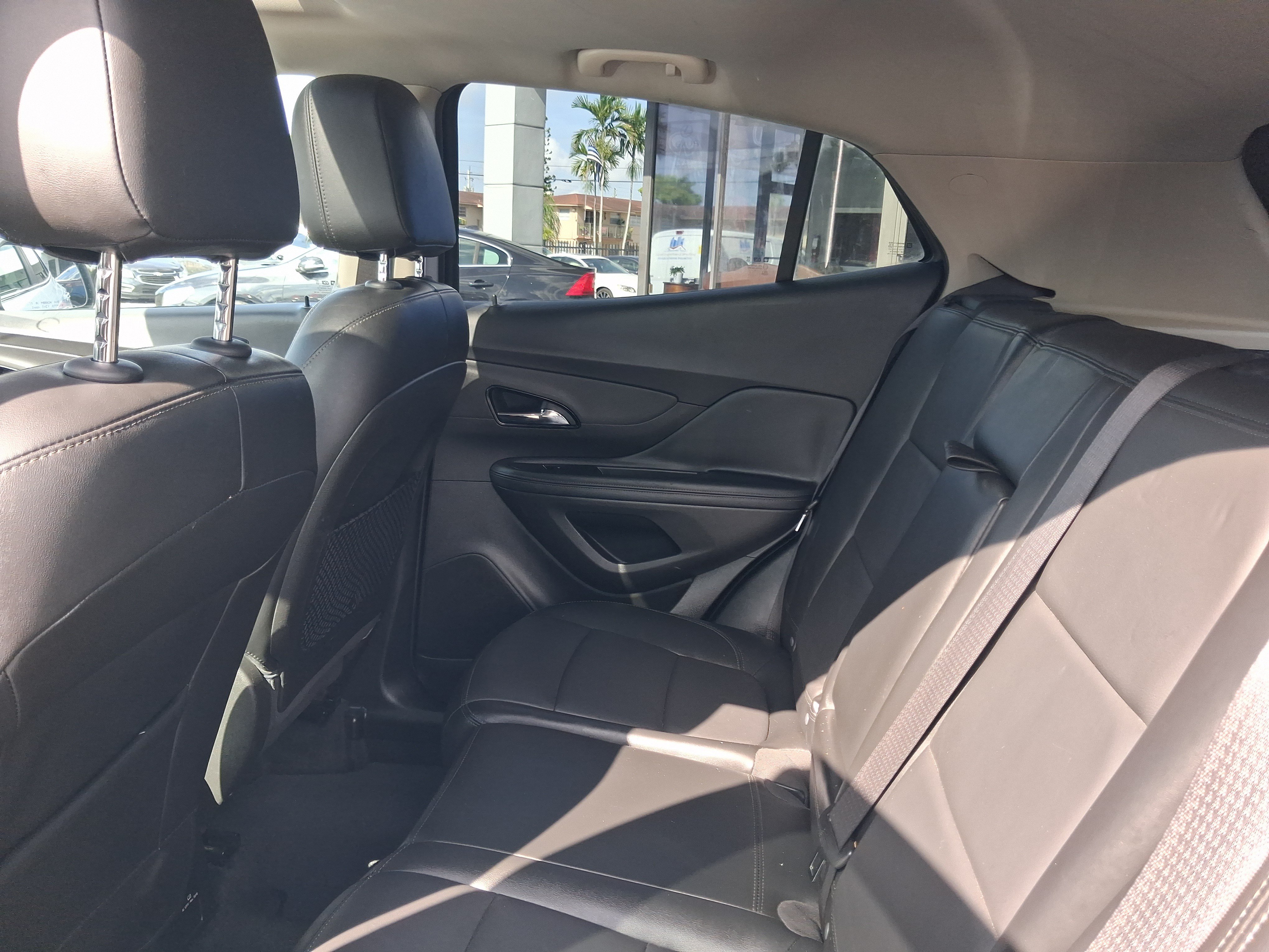 Used 2018 Buick Encore Essence FWD image 28