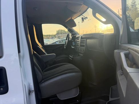 Used 2021 Chevrolet Express 2500 w/ Driver Convenience Package RWD image 22