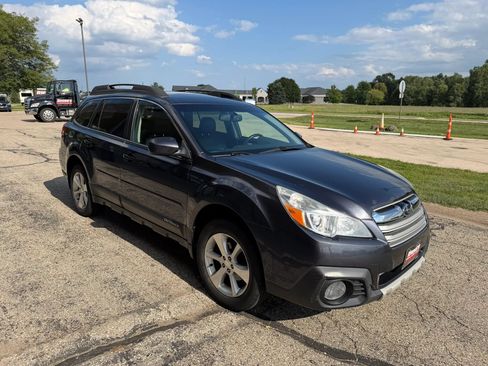 Used 2013 Subaru Outback 2.5i Limited AWD/4WD image 7