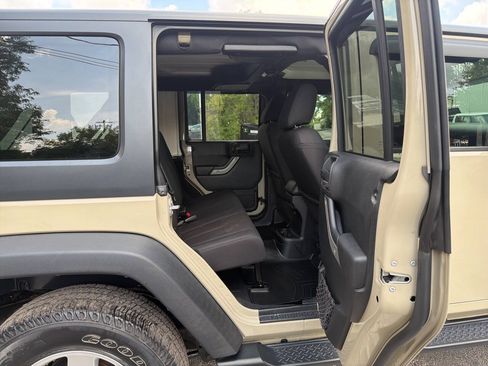 Used 2018 Jeep Wrangler Unlimited Sport S AWD/4WD image 25
