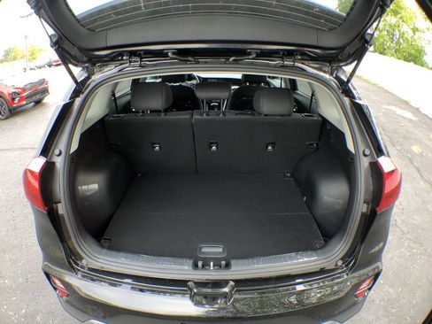 Used 2022 Kia Niro LXS image 50