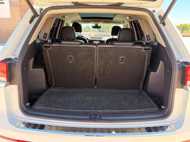 Used 2021 Volkswagen Atlas SEL Premium AWD/4WD image 16