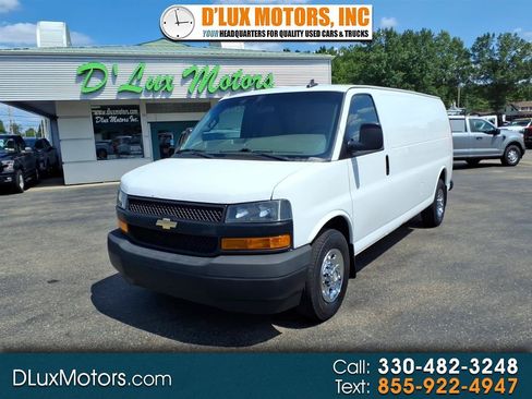 Used 2018 Chevrolet Express 3500 Extended w/ Driver Convenience Package RWD image 1