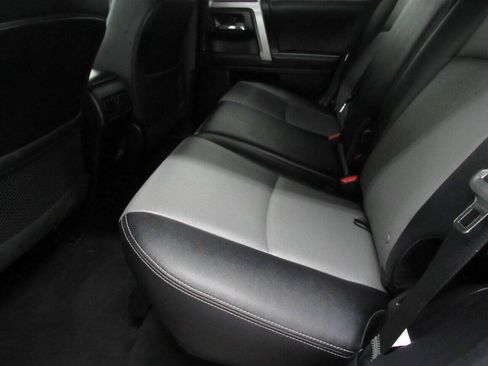 Used 2020 Toyota 4Runner SR5 Premium AWD/4WD image 13