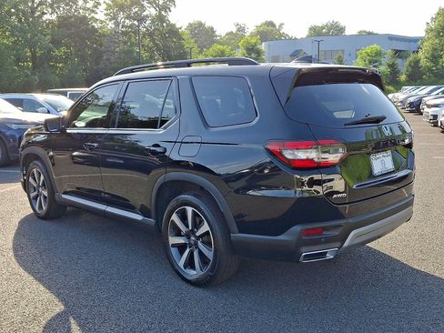 Used 2023 Honda Pilot Elite image 4