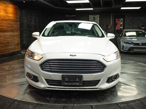 Used 2015 Ford Fusion SE w/ Equipment Group 502A image 4