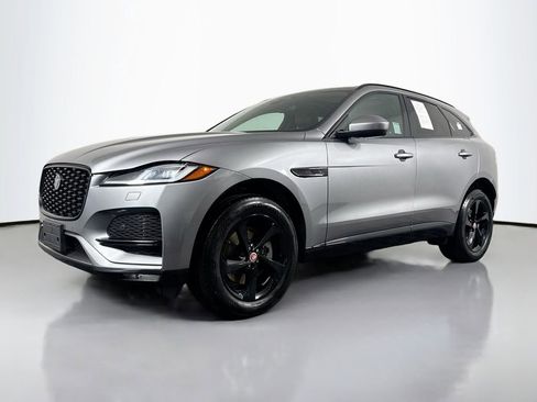Used 2023 Jaguar F-PACE S image 45