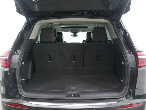 Used 2019 Buick Enclave Avenir w/ Avenir Technology Package image 18